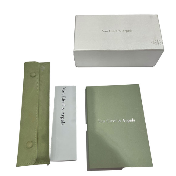 Van Cleef & Arpels Alhambra Malachite Bracelet in 18k Yellow Gold - Picture 4 of 4